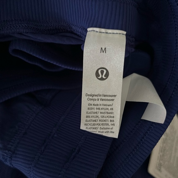 LULULEMON DANCE STUDIO RELAXED FIT MR CARGO PANTS IN LARK SZ M NWT - Picture 11 of 11